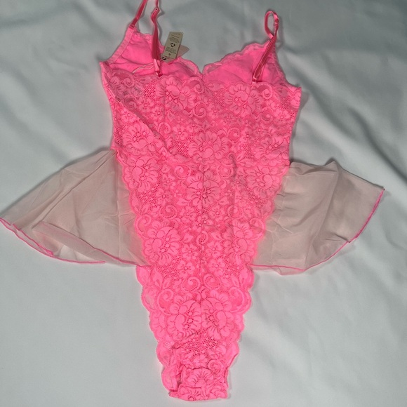 We Are Hah Rose Quartz/ pink Maid To Wear Lace Body Suit  Size S NWT - Picture 8 of 13